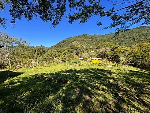 Sítio de 4.500M² com Casa e com Nascente de Água em Palhoça - Foto 12