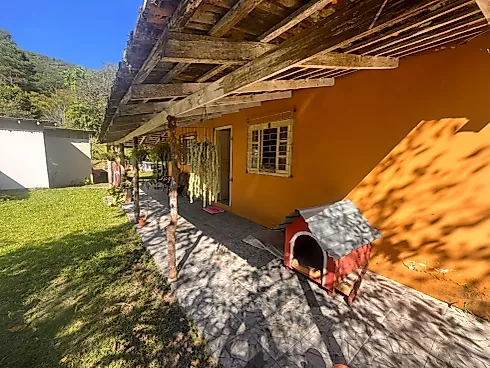 Sítio de 4.500M² com Casa e com Nascente de Água em Palhoça - Foto 6
