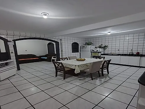 Casa com 5 Dormitórios em Barreiros - Foto 2