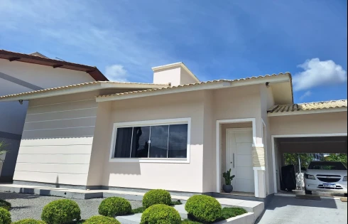 Casa em Santo Amaro da Imperatriz, Santo Amaro da Imperatriz
