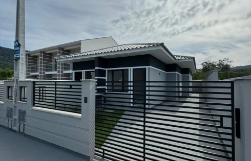 Casa em Forquilhas, São José
