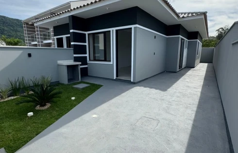 Casa em Forquilhas, São José