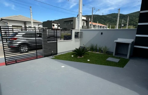 Casa em Forquilhas, São José