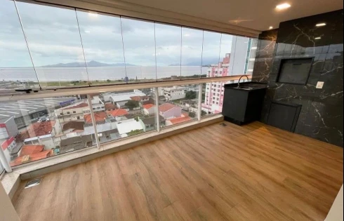 Apartamento em Kobrasol, São José