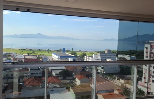 Apartamento em Kobrasol, São José