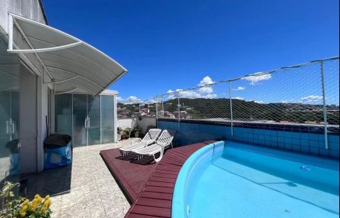 Cobertura em Praia Comprida, São José