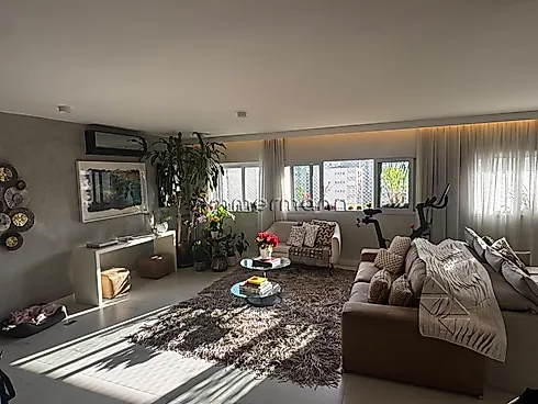 Apartamento 4 Quartos com 1 Suíte e 176m² - Jardim America - Apartamento em Jardim America, São Paulo - Foto 2