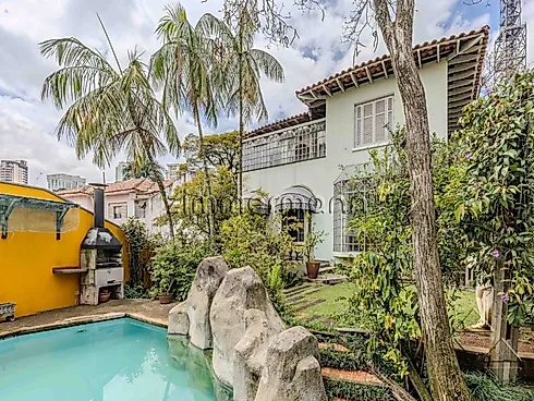 Casa 4 Quartos com 2 Suítes e 362m² - Pacaembu - Casa em Pacaembu, São Paulo - Foto 1