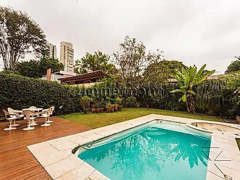 Casa 4 Quartos com 2 Suítes e 383m² - Alto de Pinheiros - Casa em Alto de Pinheiros, São Paulo - Foto 2