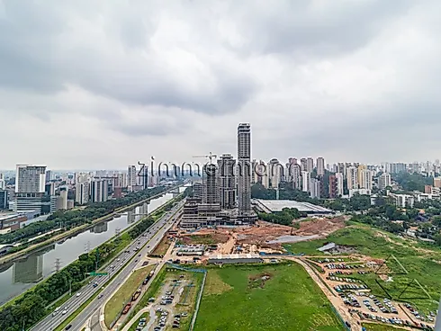 Apartamento 4 Quartos com 4 Suítes e 330m² - Real Parque - Apartamento em Real Parque, São Paulo - Foto 3