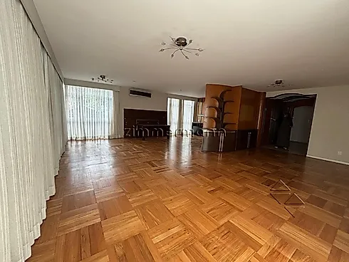 Apartamento 4 Quartos com 1 Suíte e 245m² - Jardim America - Apartamento em Jardim America, São Paulo - Foto 2