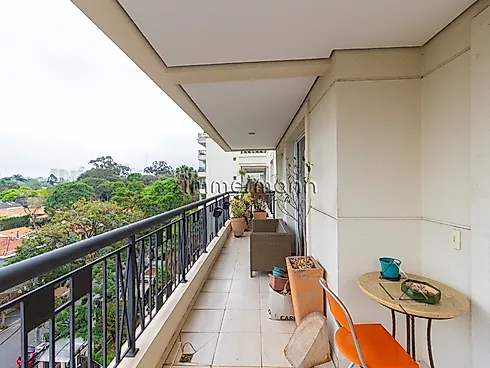 Apartamento 4 Quartos com 2 Suítes e 220m² - Alto de Pinheiros - Apartamento em Alto De Pinheiros, São Paulo - Foto 3