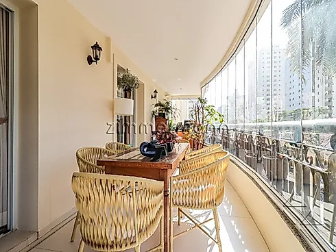 Apartamento 4 Quartos com 4 Suítes e 250m² - Moema - Apartamento em Moema, São Paulo - Foto 3