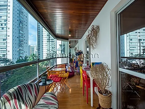 Apartamento 3 Quartos com 3 Suítes e 192m² - Campo Belo - Apartamento em Campo Belo, São Paulo - Foto 4