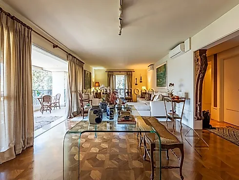 Apartamento 4 Quartos com 3 Suítes e 330m² - Pacaembu - Apartamento em Pacaembu, São Paulo - Foto 2